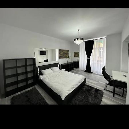 Piata Libertatii Apartament 1 Room 티미쇼아라 외부 사진
